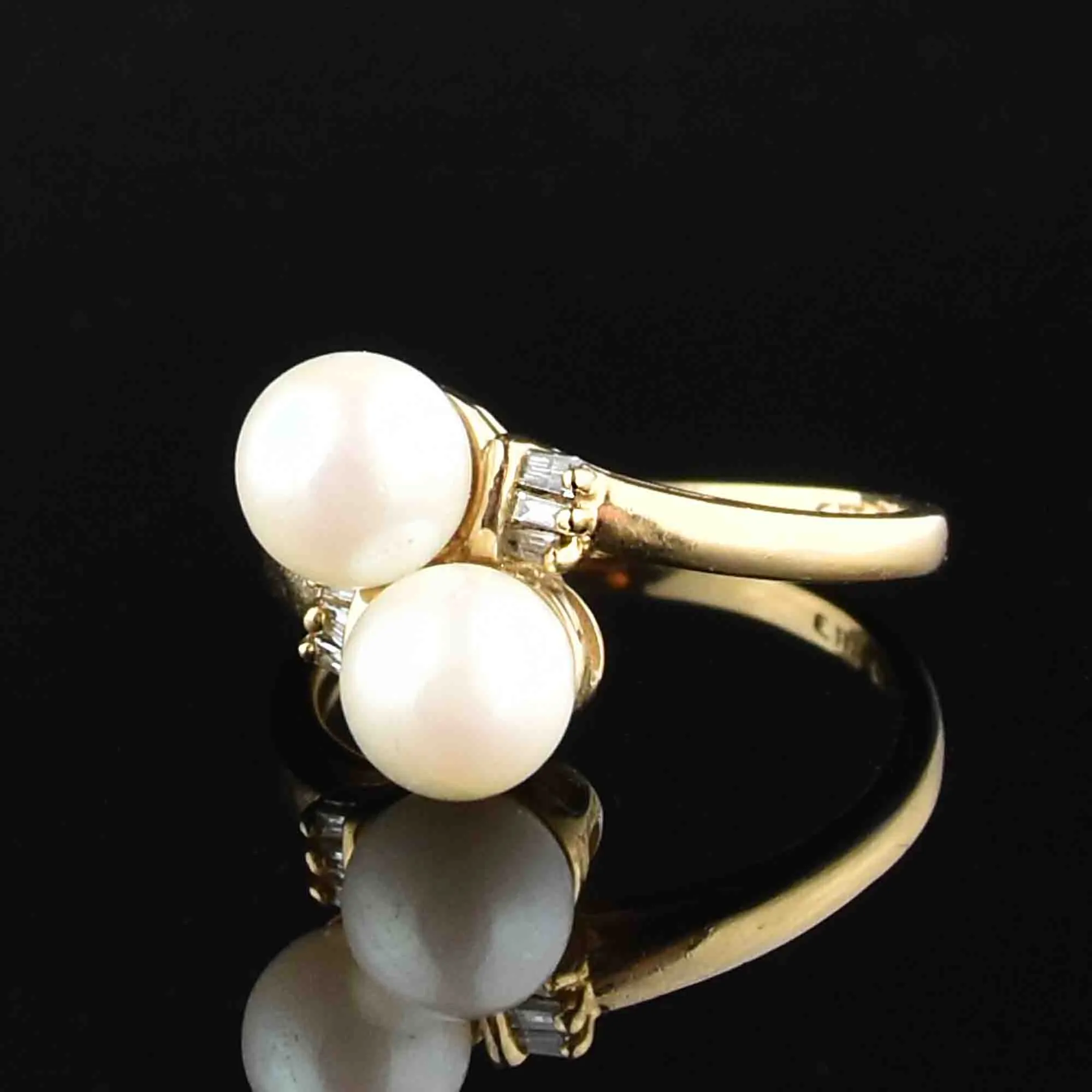 Toi et Moi Pearl Diamond Bypass Ring in 14K Gold