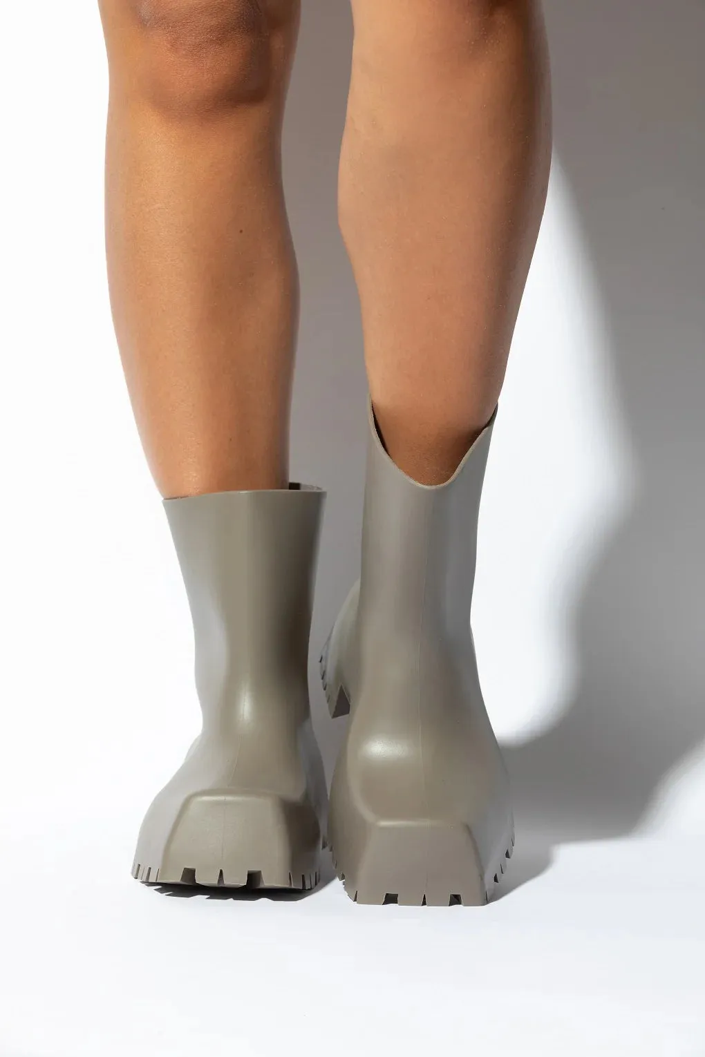 BOHO: HOMERUN PLAYFORM RAIN BOOTS