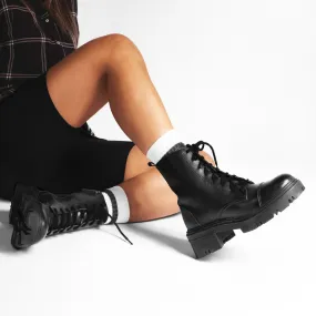 Full Black combat boots by Parker