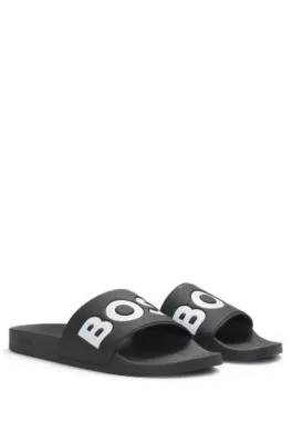 Italian-made slides with logo detail