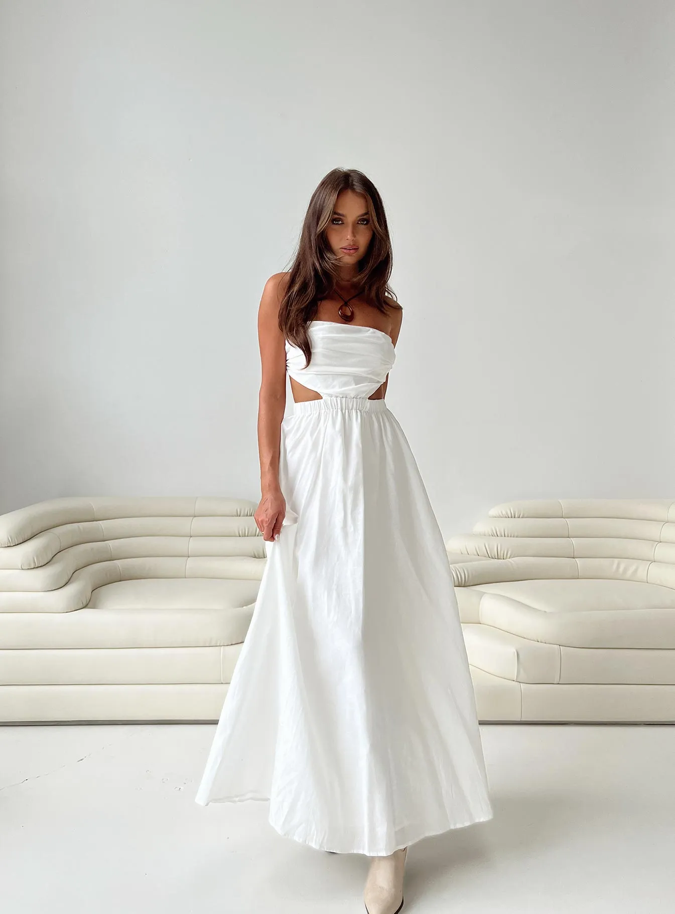 Jessia Maxi Dress in White