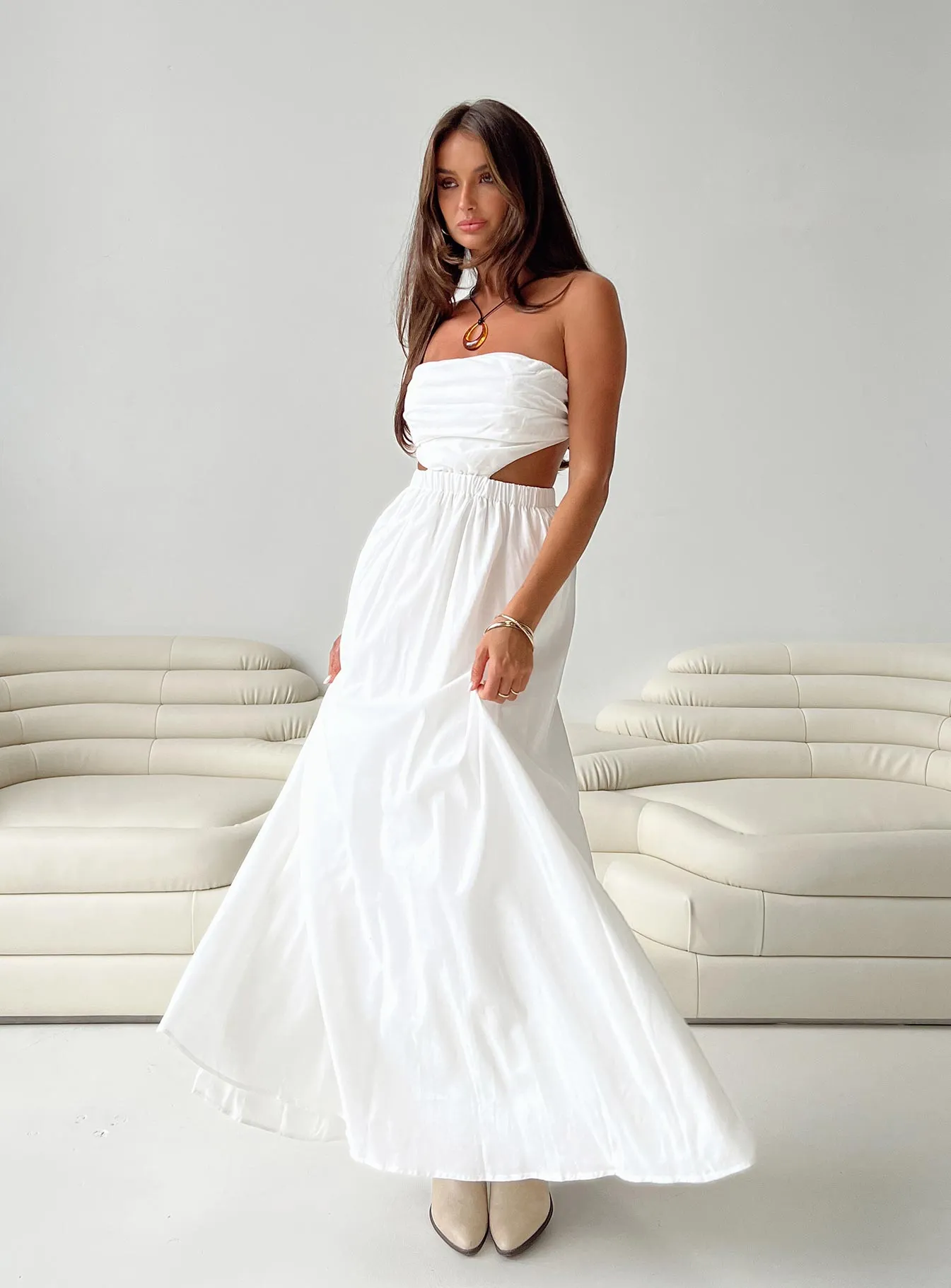 Jessia Maxi Dress in White