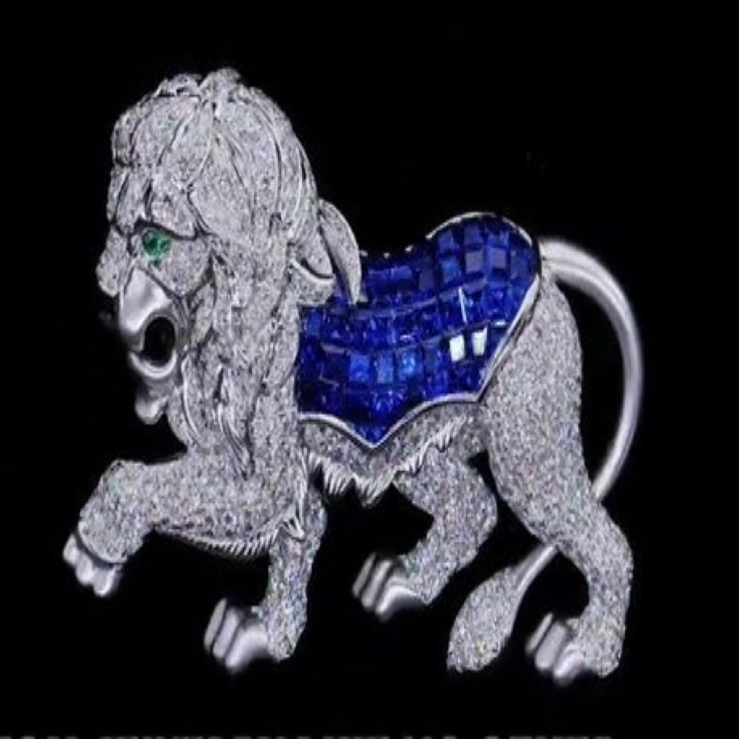 Blue Baguette 18K White Gold Lion