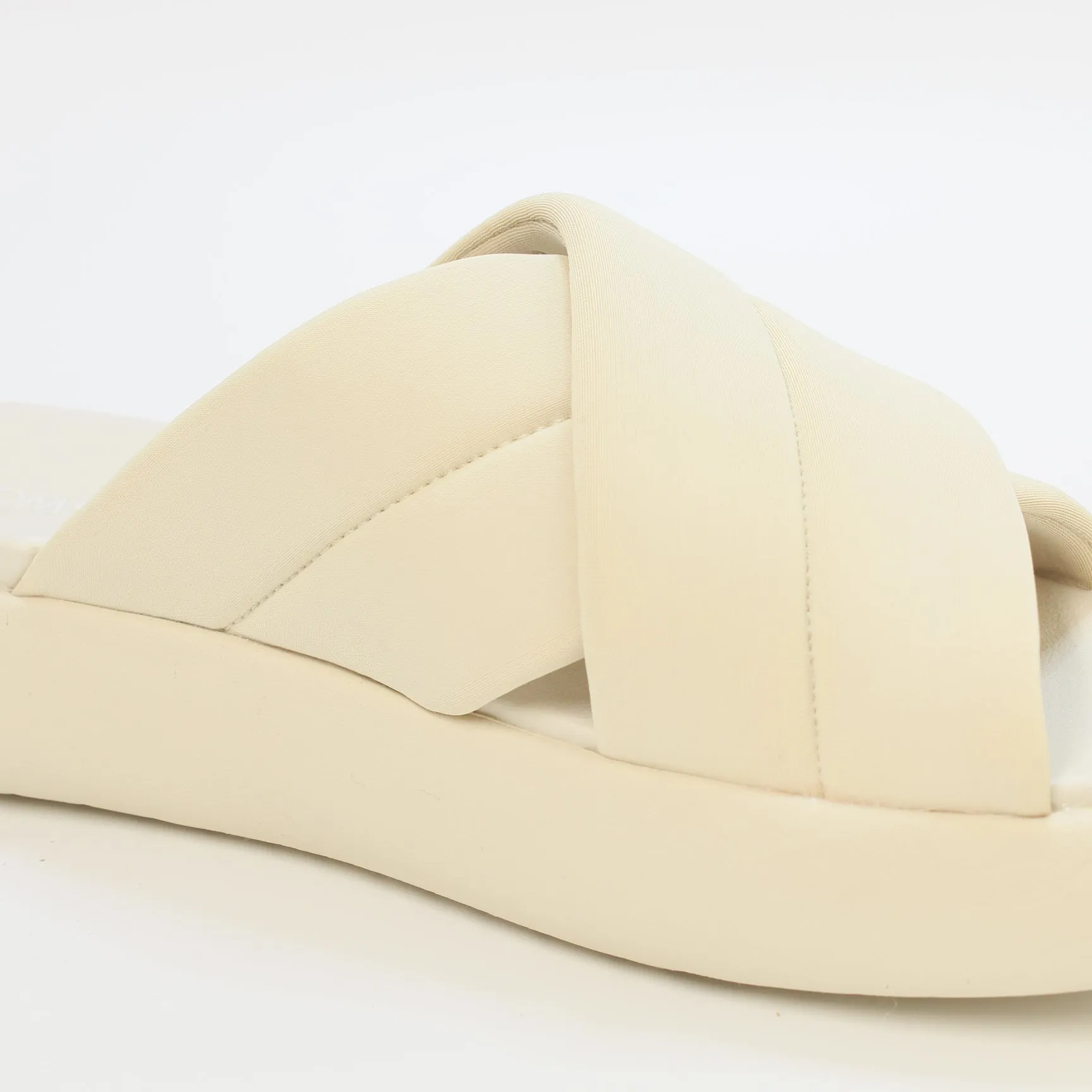 Mallow Crossover Slides Beige